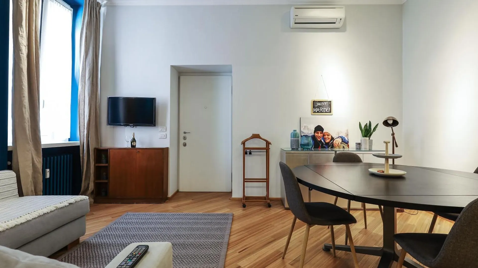 Real Jewel In Milano Cadorna Apartment  Milan