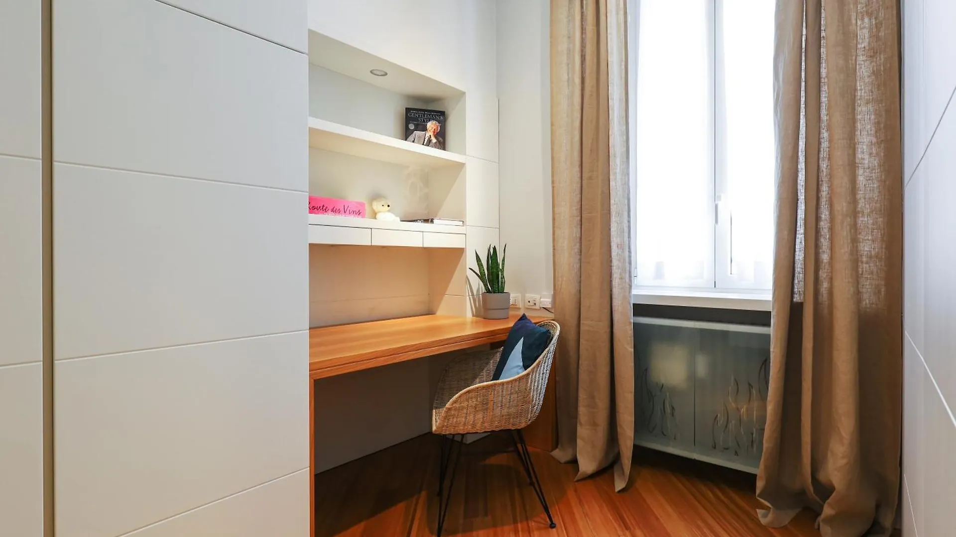 Real Jewel In Milano Cadorna Apartment